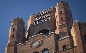 The Tudor Arms Cleveland - a Doubletree by Hilton