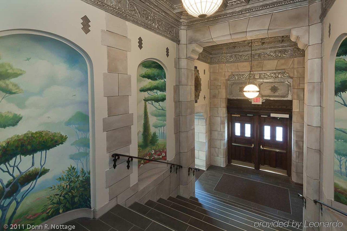 The Tudor Arms Hotel Cleveland - A Doubletree By Hilton Interior photo