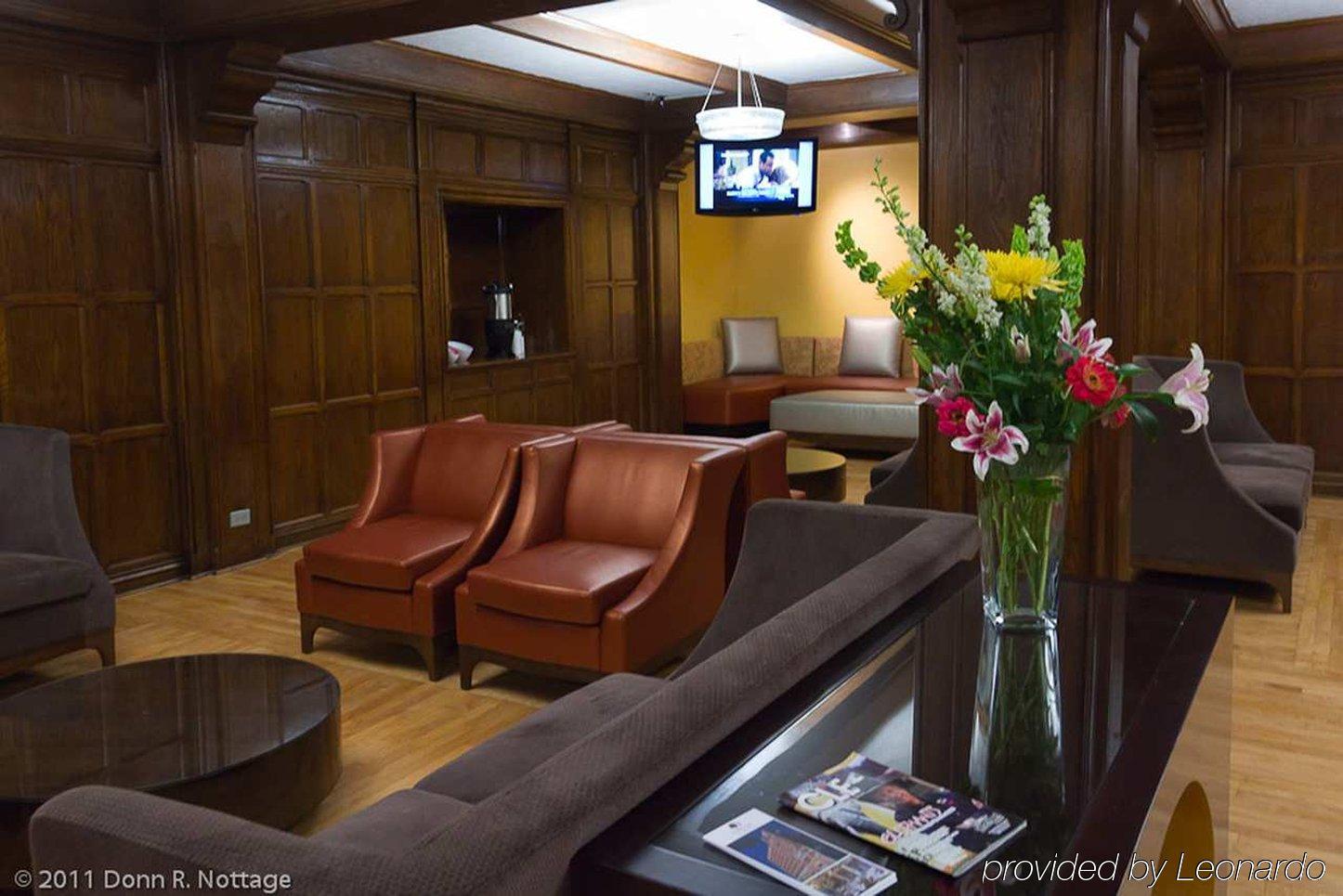 The Tudor Arms Hotel Cleveland - A Doubletree By Hilton Interior photo