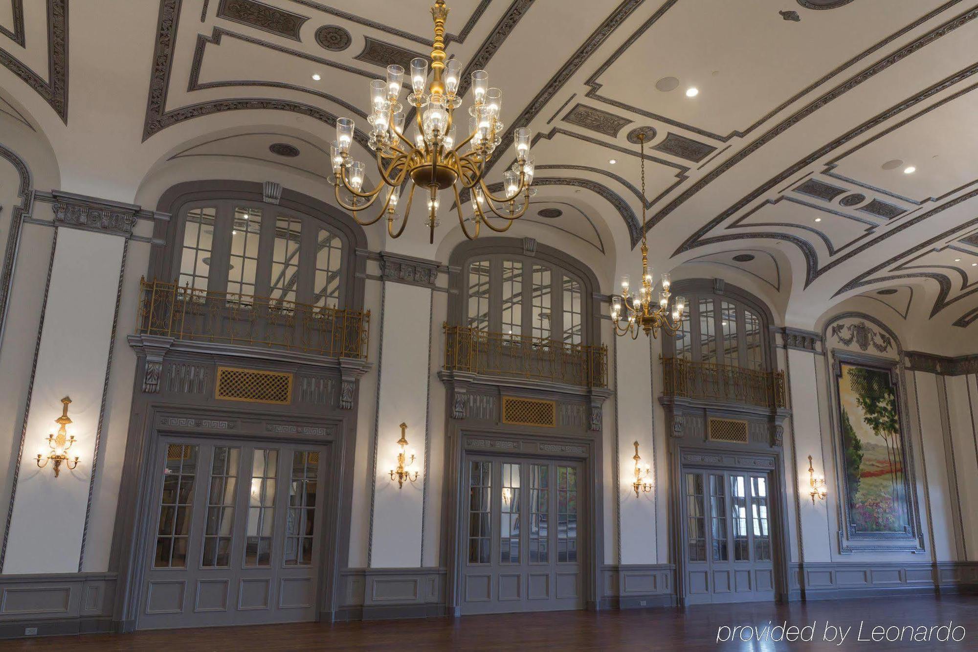 The Tudor Arms Hotel Cleveland - A Doubletree By Hilton Exterior photo