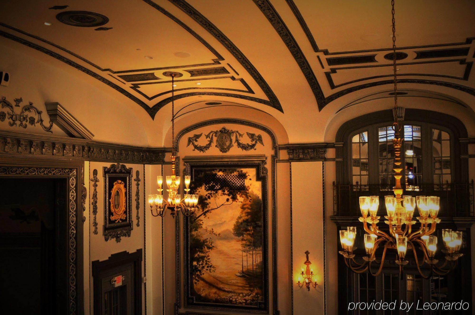 The Tudor Arms Hotel Cleveland - A Doubletree By Hilton Exterior photo